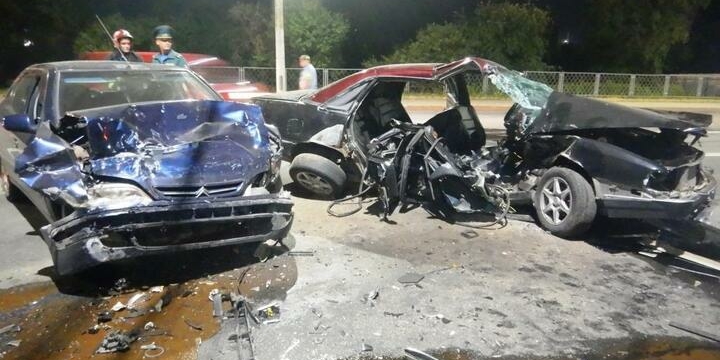 Страшная авария в Могилеве: столкнулись Audi и Citroen – пострадали пять человек