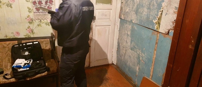 В Кировском районе за убийство отца задержали 31-летнюю женщину. Ранее она получила 9 лет за убийство матери