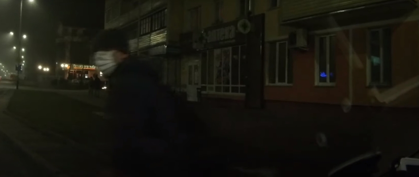 В Барановичах задержали мужчину, который шилом проколол колеса в машине милиции