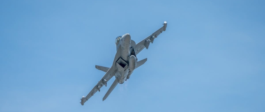 Белорусские военные стреляют на Обуз-Лесновском полигоне
