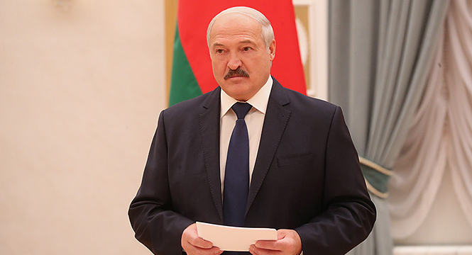 «Для защиты национальных интересов». Лукашенко подписал указ об ответных санкциях